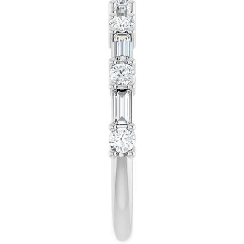 Load image 1 in gallery view. 14KW 0.65 ctw Diamond Baguette and Round Wedding Band