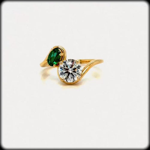 Load image 1 in gallery view. Toi et Moi Lab Diamond & Emerald Ring - 14K Yellow Gold